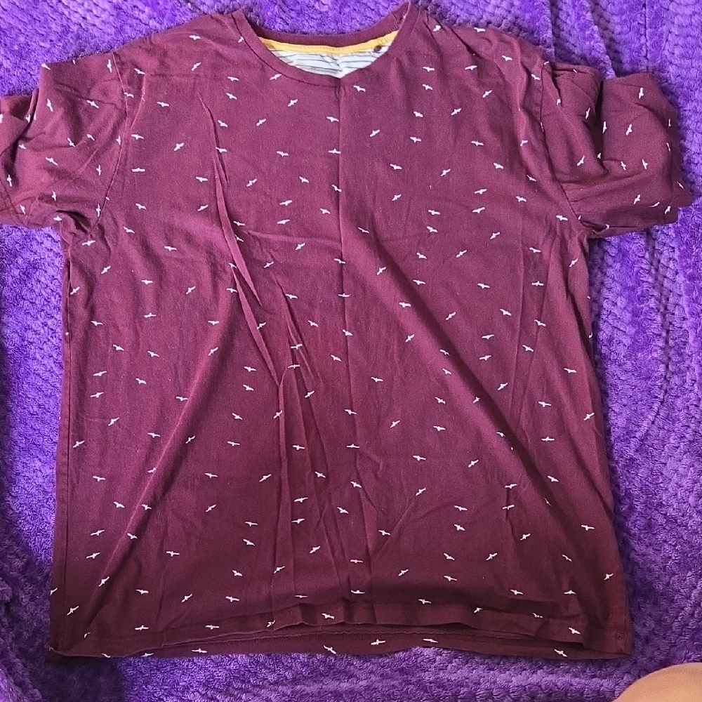 Men's Burgundy Patterned Tee
